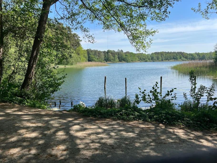 Villa Am See - Naehe Berlin Biesenthal Eksteriør bilde